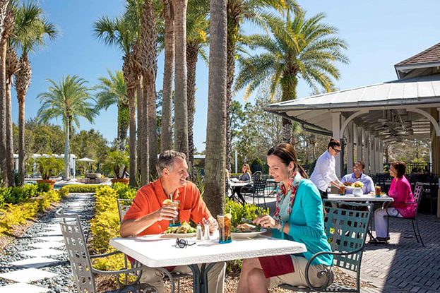 Cresswind Victoria Park Outdoor Patio Dining