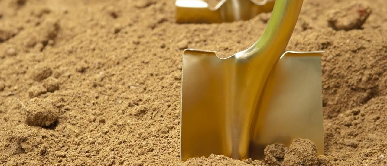 Golden Shovel in the Dirt
